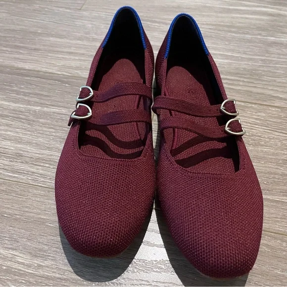 Stylish Burgundy Women's Shoes - Picture 5 of 5